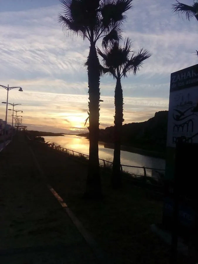 Aretusa Luz 5 Fase Zahara Pueblo Playa 50M Piscinas Wifi Hotel Zahara de los Atunes 0*,  Spain